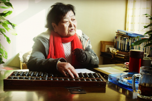 蜀大酒业女企业家孔庆荣访谈 不一样的人格魅力