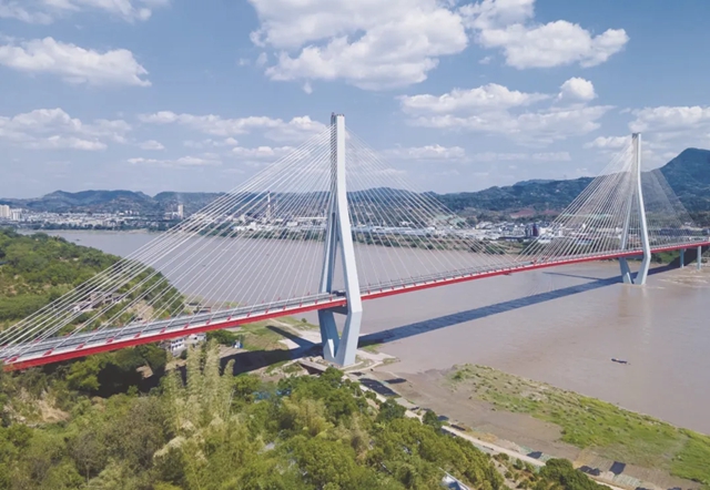 泸州市省市重点项目已提前完成年度投资任务